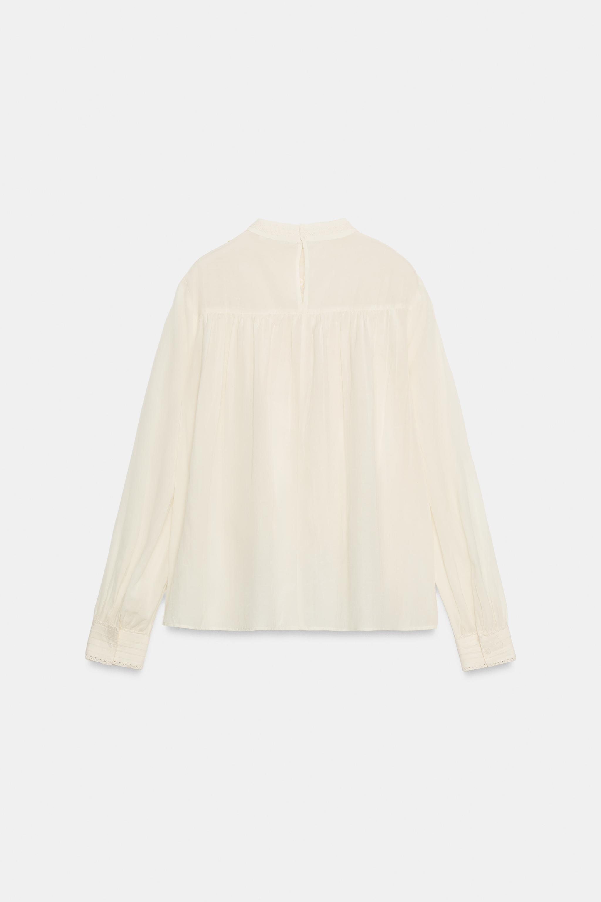 BLOUSE ROMANTIQUE BRODÉE À FLEURS